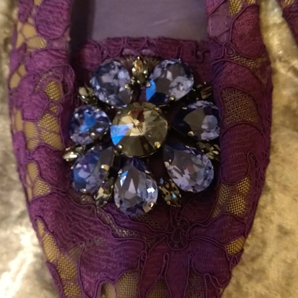 Dolce and Gabbana Ladies Flats - Picture 2 of 8